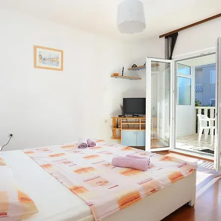 Apartments By The Sea Poljica, Trogir - 5199 Marina